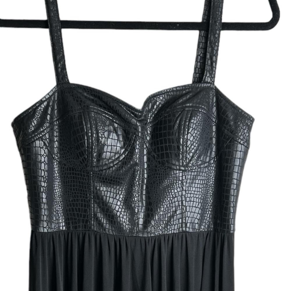 MUSE Women’s Black‎ Snake Skin Fit Flare Dress Sweetheart Straps Midi Size 12 - Picture 3 of 7
